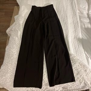 Uniqlo brown trousers